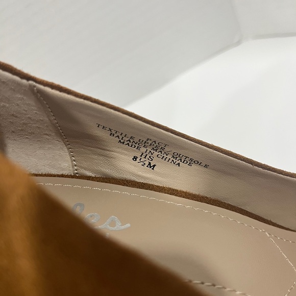 Charles By Charles David Pact Microsuede Pointed Closed Toe Stiletto Heel Pumps - Picture 6 of 8